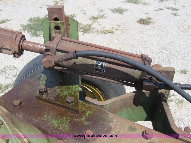 image for item B2770 John Deere A1450 5x18 bottom plow
