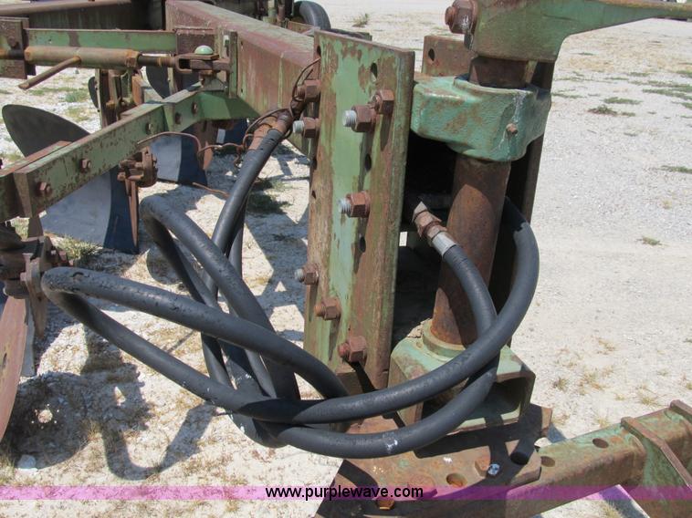 image for item B2770 John Deere A1450 5x18 bottom plow