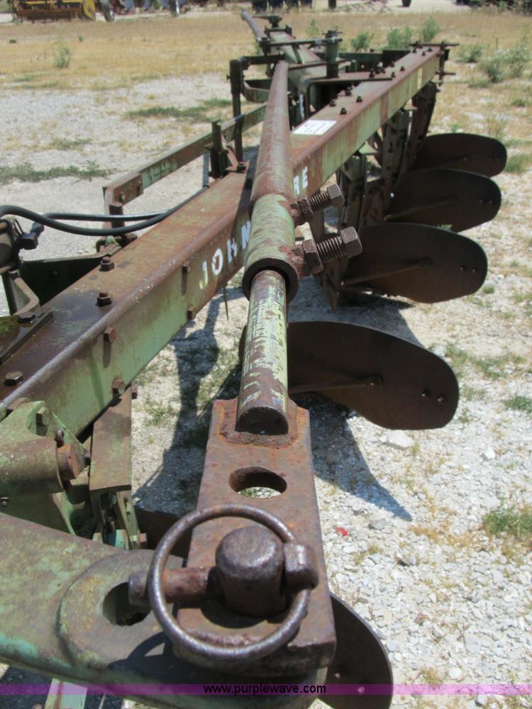 image for item B2770 John Deere A1450 5x18 bottom plow
