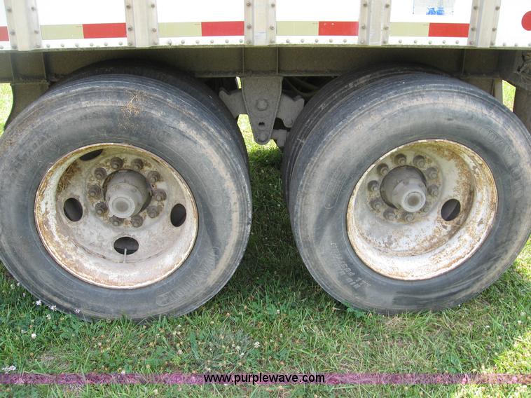 image for item B6397 1998 Merritt aluminum grain trailer