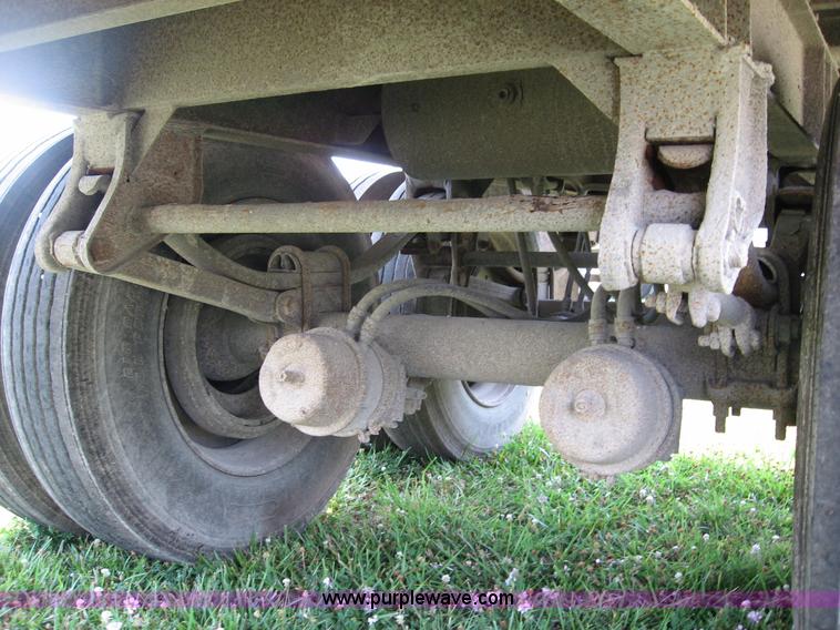 image for item B6397 1998 Merritt aluminum grain trailer