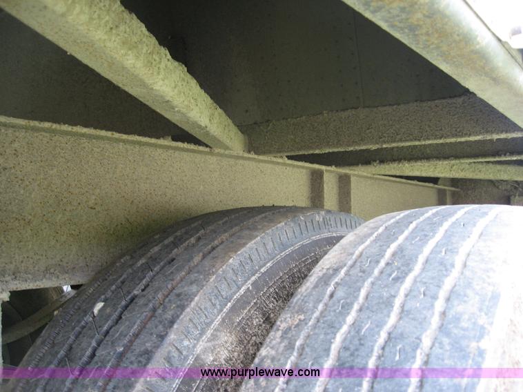 image for item B6397 1998 Merritt aluminum grain trailer