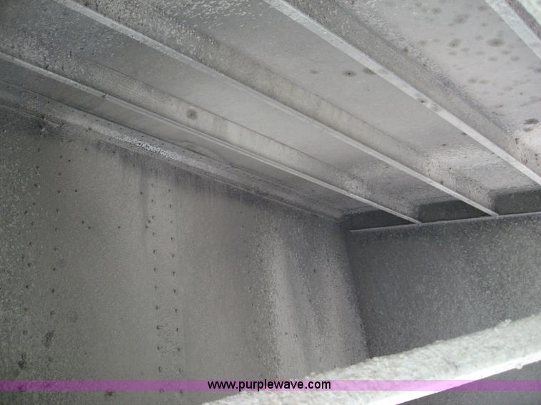 image for item B6397 1998 Merritt aluminum grain trailer