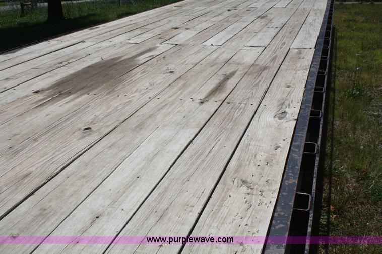 image for item B6693 2008 H & H double axle gooseneck trailer