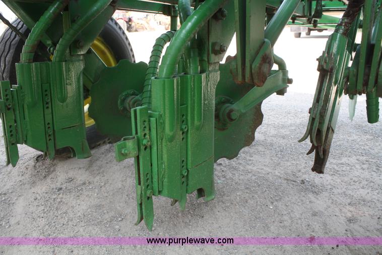 image for item B6844 John Deere GL drill