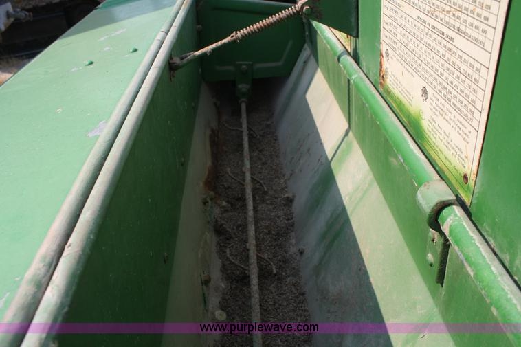 image for item B6844 John Deere GL drill
