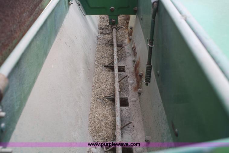 image for item B6844 John Deere GL drill