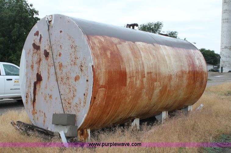 image for item C2543 Approximately 5,000 gallon tank