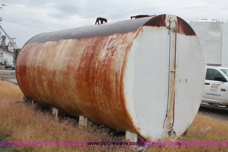 image for item C2543 Approximately 5,000 gallon tank