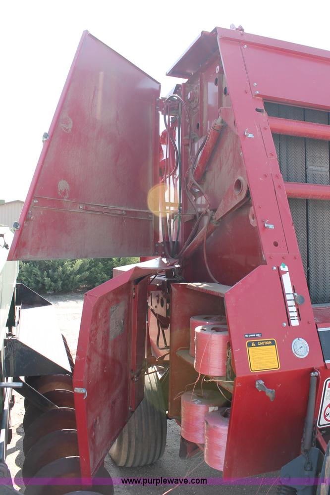image for item C2588 Case IH 8465 round baler