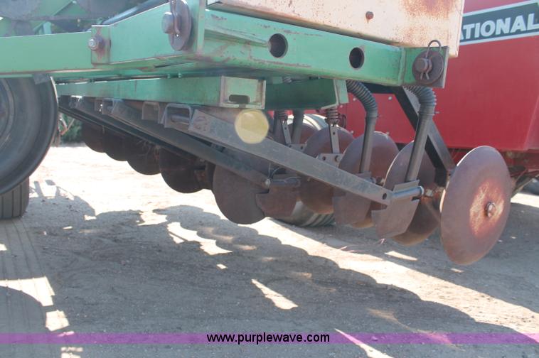 image for item C2589 1981 Great Plains 3610 30' folding drill