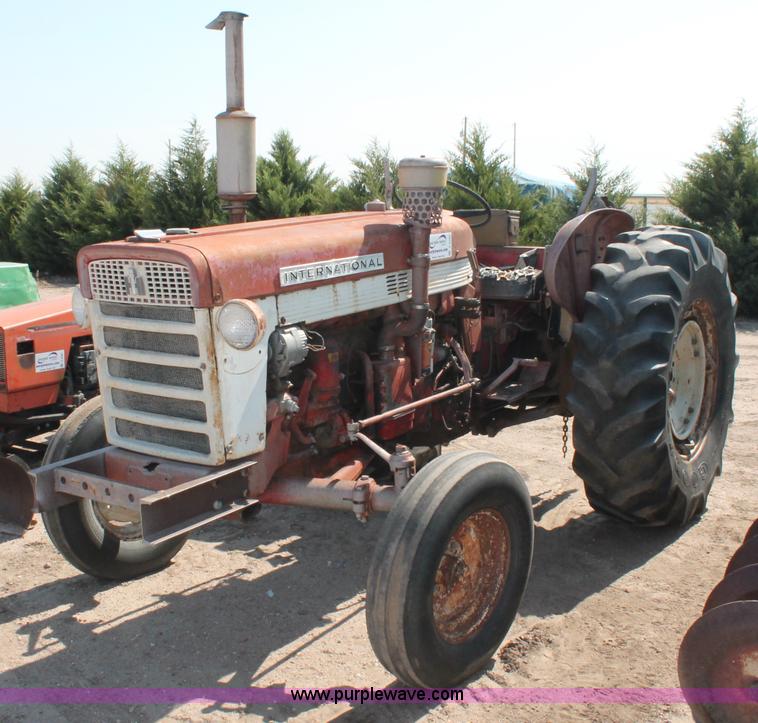 image for item C2590 International 460 tractor