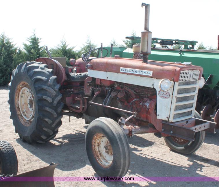 image for item C2590 International 460 tractor