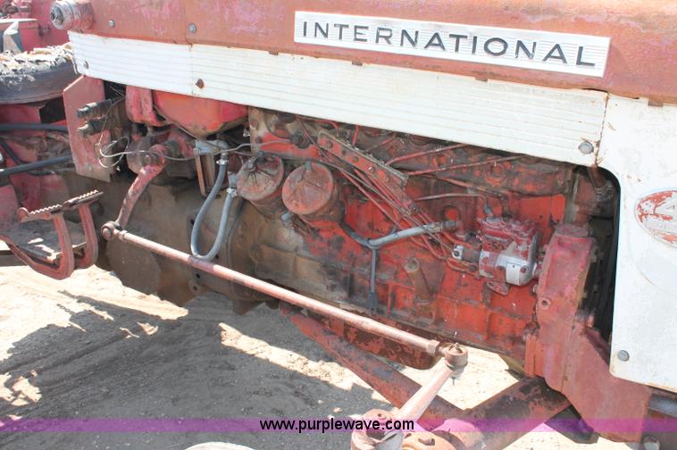 image for item C2590 International 460 tractor