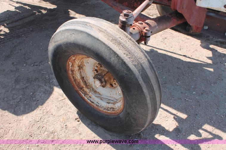 image for item C2590 International 460 tractor