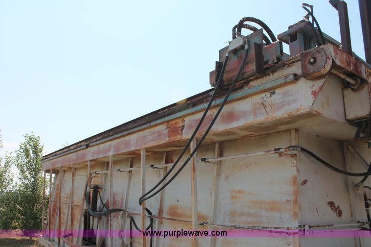 image for item C2595 Cotton module builder