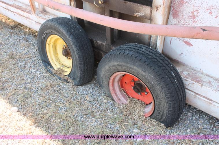 image for item C2595 Cotton module builder