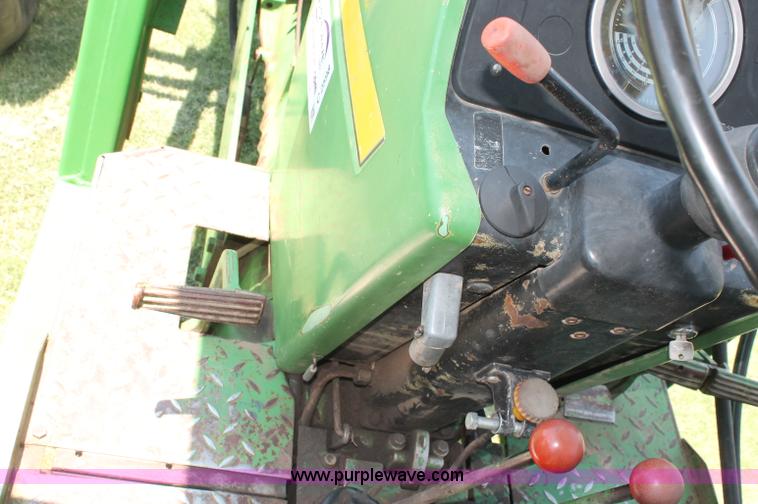 image for item C2598 1980 John Deere 2940 tractor