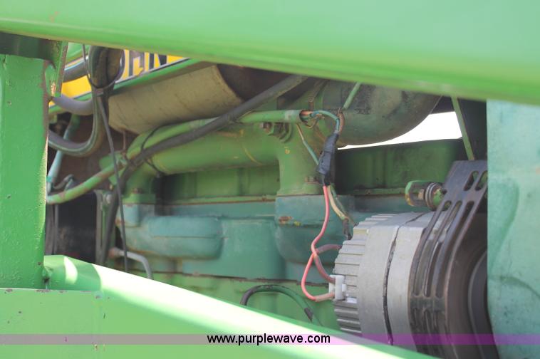 image for item C2598 1980 John Deere 2940 tractor