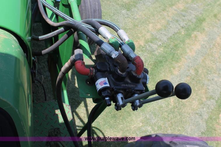 image for item C2598 1980 John Deere 2940 tractor