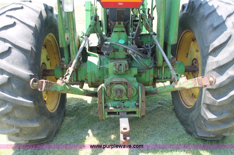 image for item C2598 1980 John Deere 2940 tractor