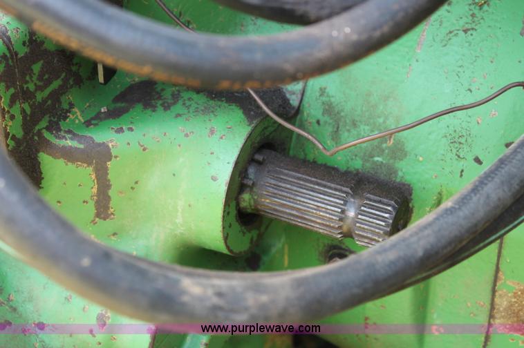 image for item C2598 1980 John Deere 2940 tractor