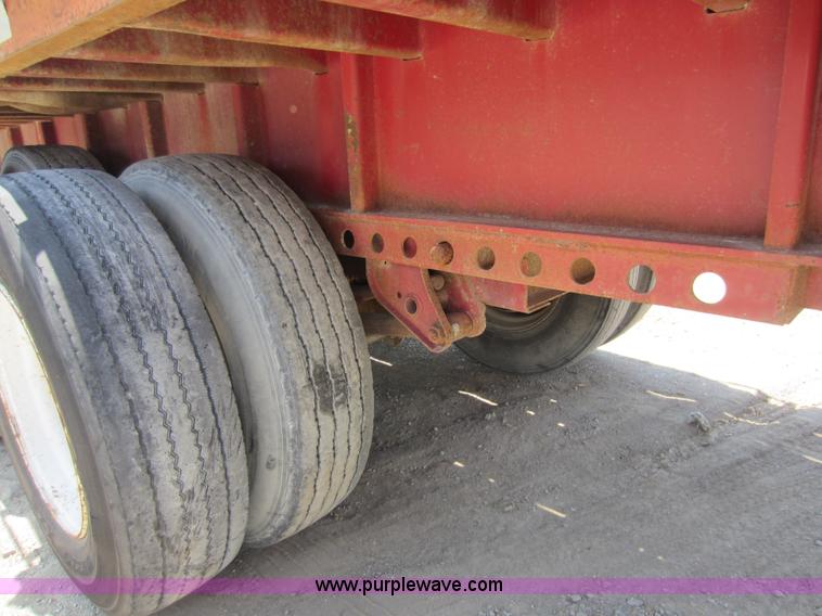 image for item D2029 1986 Aztec 45' flatbed trailer