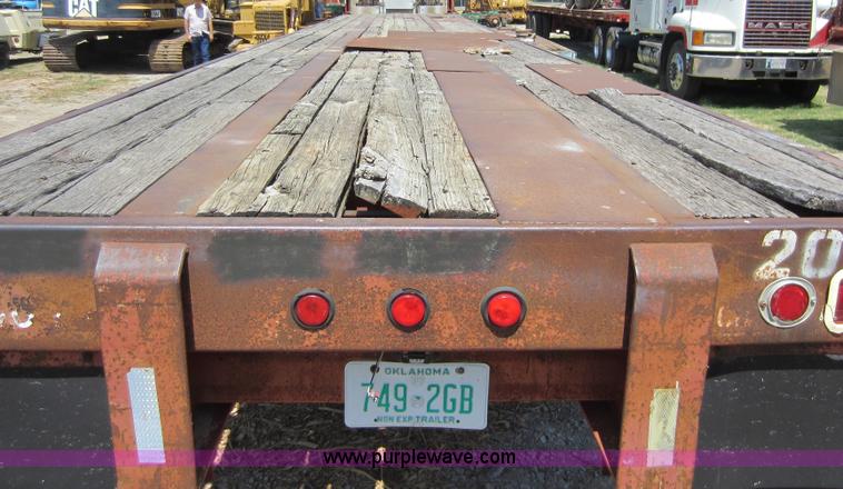 image for item D2029 1986 Aztec 45' flatbed trailer