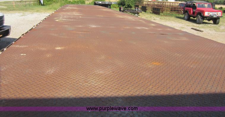 image for item D2036 1992 Transcraft TL120 S2 48' flatbed trailer