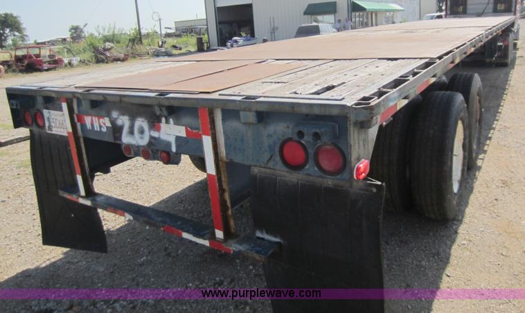 image for item D2037 1989 Trailmobile 48' flatbed trailer