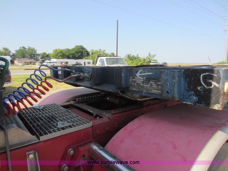 image for item D2037 1989 Trailmobile 48' flatbed trailer