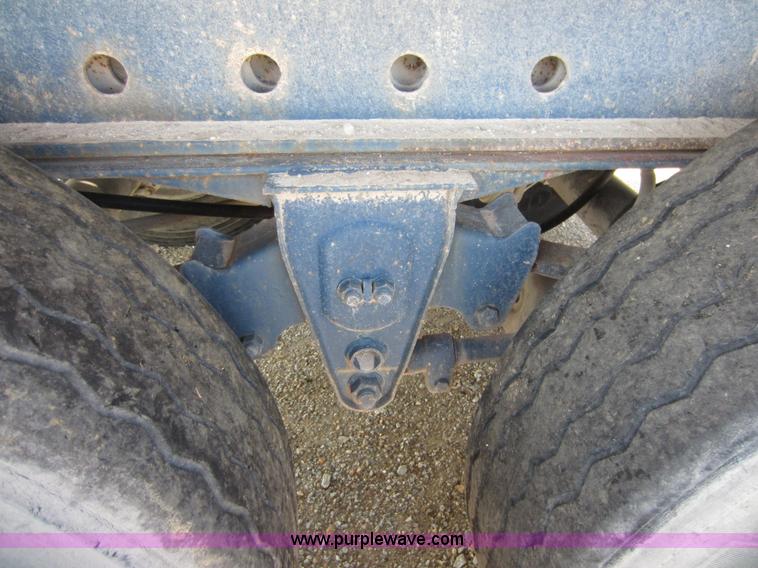 image for item D2037 1989 Trailmobile 48' flatbed trailer