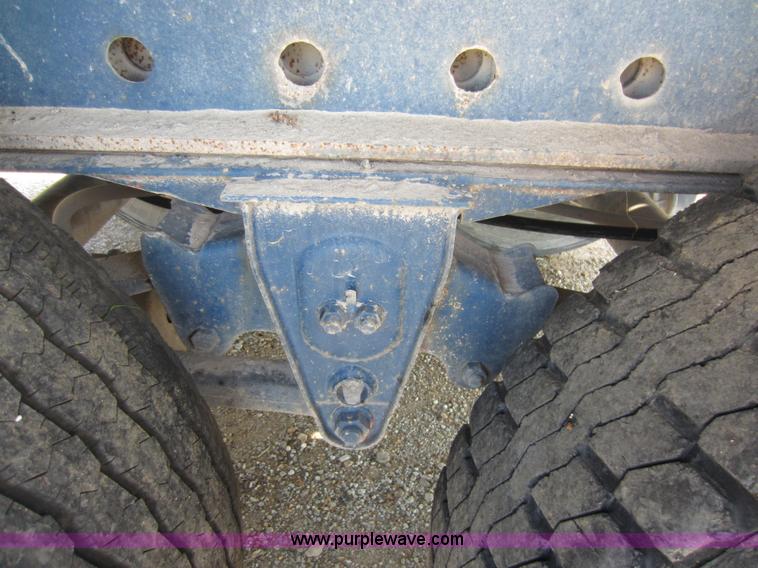 image for item D2037 1989 Trailmobile 48' flatbed trailer