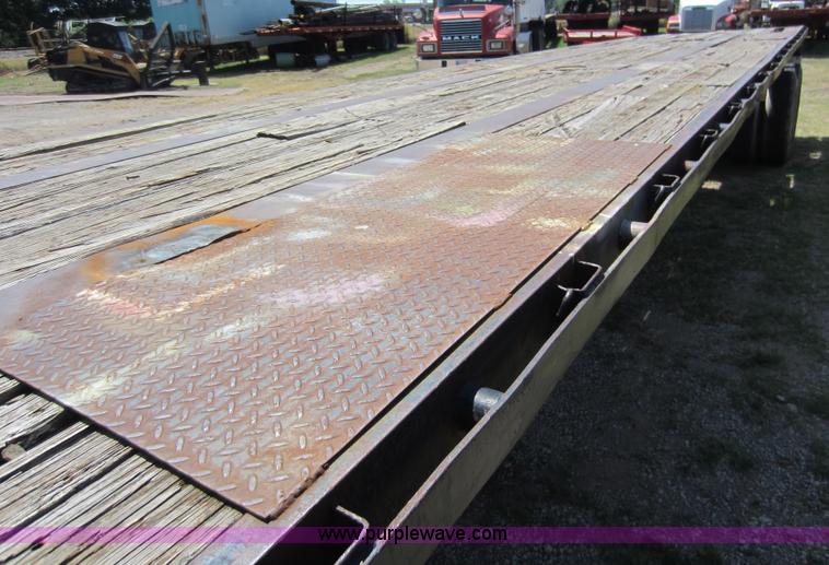 image for item D2038 1980 Aztec 42' flatbed trailer