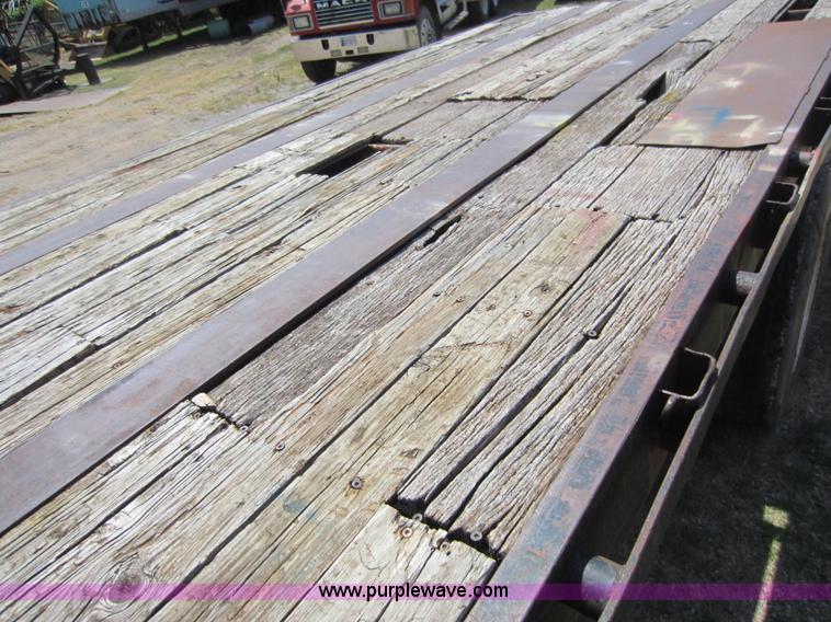 image for item D2038 1980 Aztec 42' flatbed trailer