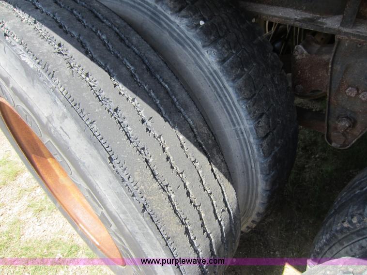 image for item D2038 1980 Aztec 42' flatbed trailer