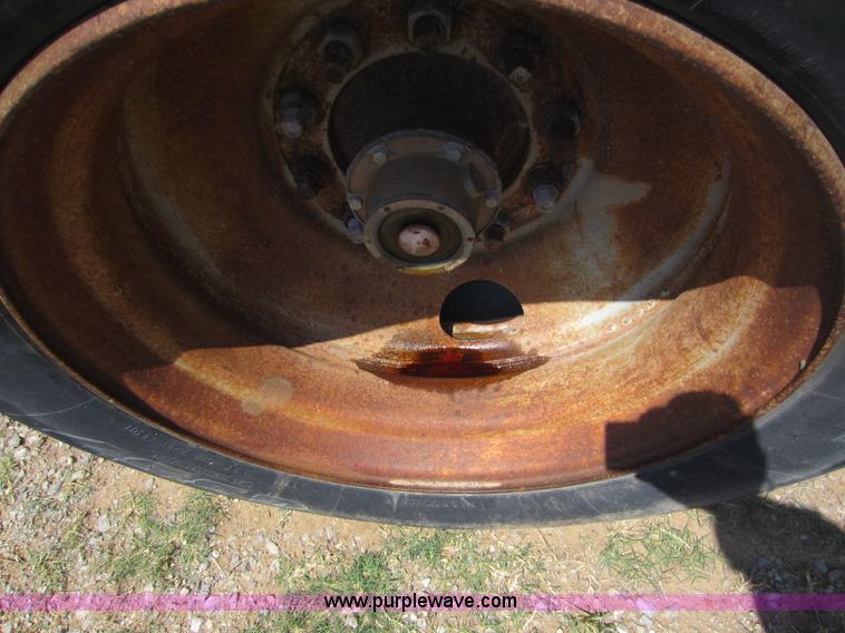 image for item D2038 1980 Aztec 42' flatbed trailer