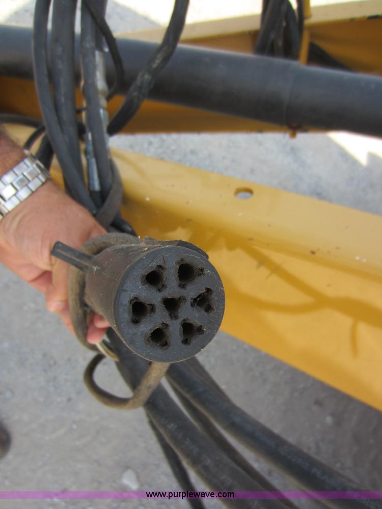 image for item D2041 2007 Vermeer 604M round baler