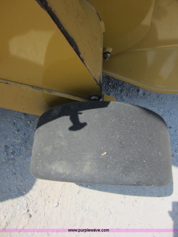 image for item D2041 2007 Vermeer 604M round baler