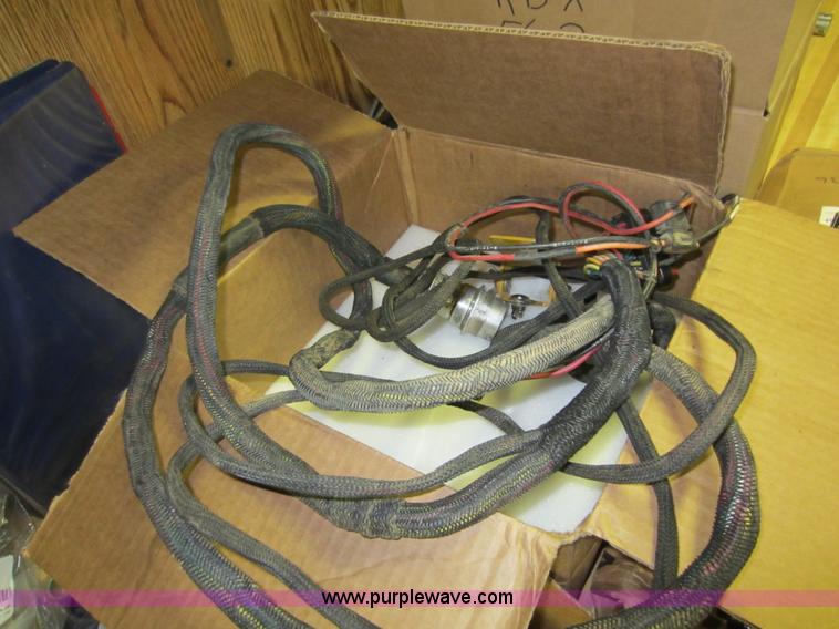 image for item D2041 2007 Vermeer 604M round baler