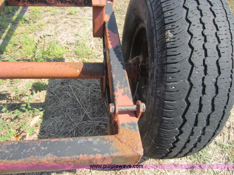 image for item D2044 32' round bale trailer