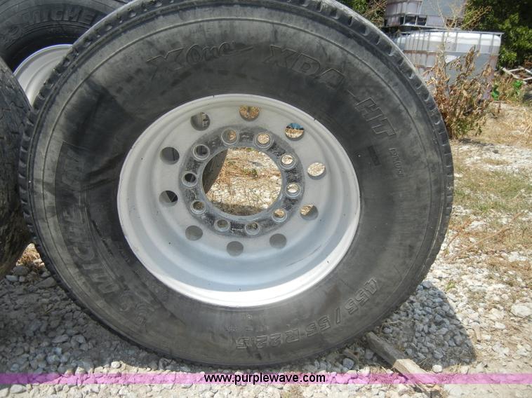 image for item D4358 (4) used Michelin 455/55R22.5 tires