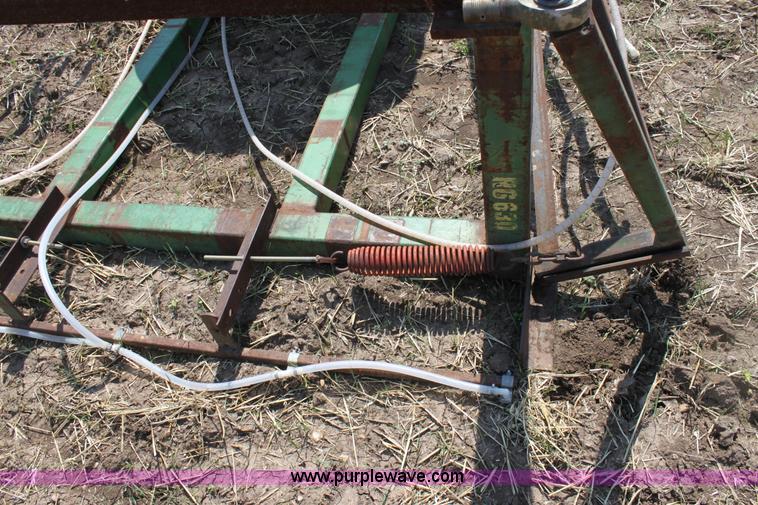 image for item D5217 John Deere RG630 applicator