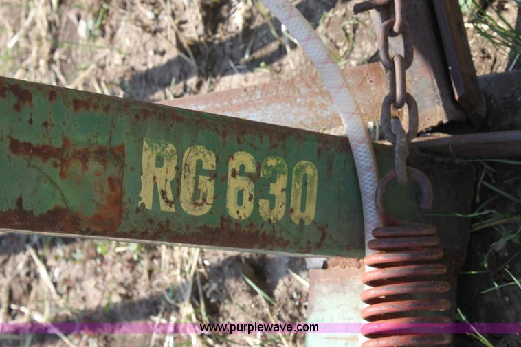 image for item D5217 John Deere RG630 applicator