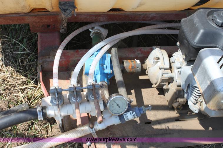 image for item D5217 John Deere RG630 applicator