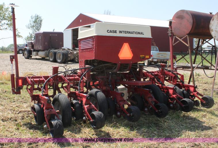 image for item D5218 Case 950 Cyclo Air planter