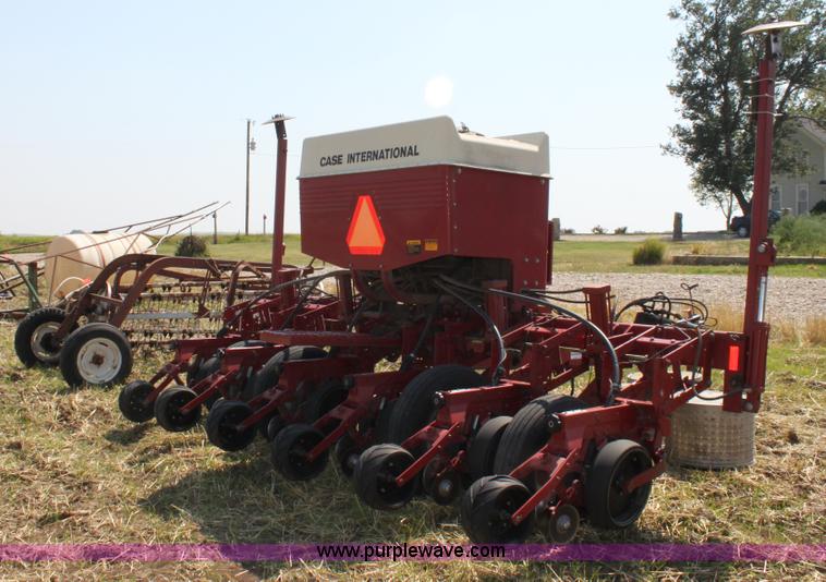 image for item D5218 Case 950 Cyclo Air planter