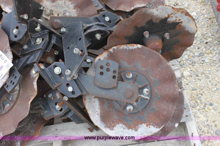 image for item D7781 Coulters with mountings