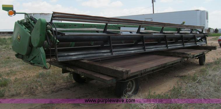 image for item G5501 1999 John Deere 930R rigid header