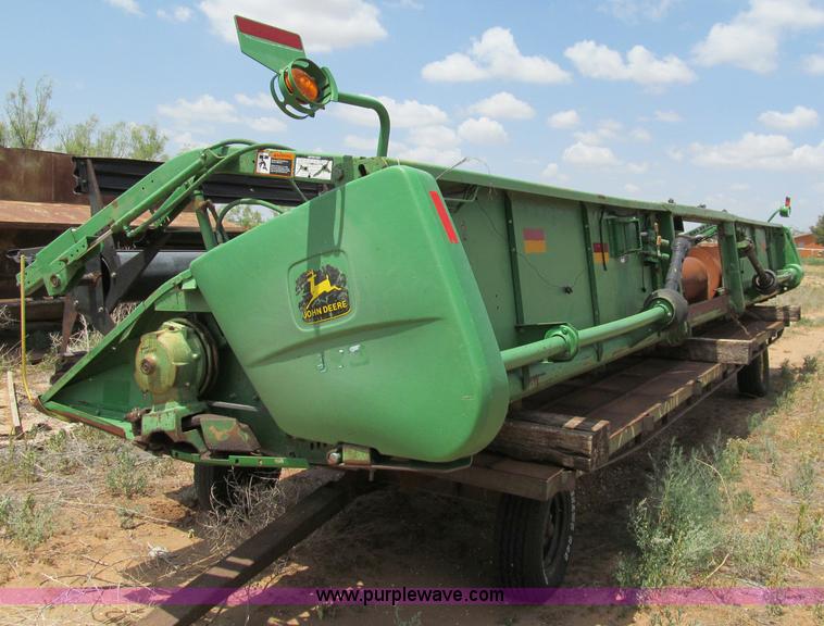 image for item G5501 1999 John Deere 930R rigid header